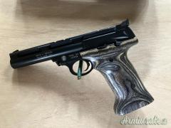 Smith & Wesson  22-A  .22 LR Long Rifle