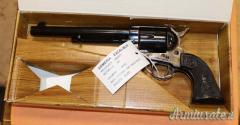 Revolver Uberti 1873 Cal. 44/40  Sportivo