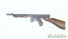THOMPSON SUBMACHINE GUN MOD.M1A1 CAL.45ACP