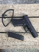 Glock 17 9x21mm IMI