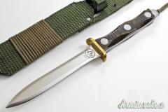 Cerco John Ek Commando modelli M1 - M2 - M3 - M4 - P1 - P2 - P3 - P4 produzione Rickmond anni 80