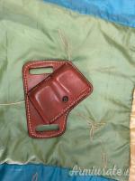 Porta caricatori in pelle