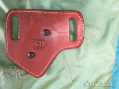 Porta caricatori in pelle