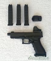 Glock 17 Gen. 4 FTO Cal. 9X21, con 3 caricatori da 17 colpi