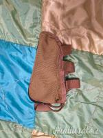 Poggia guancia Guarder