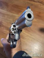 SMITH & WESSON REVOLVER MOD. 686 PLUS DELUXE 3” .357MG. INOX