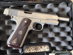 Pistola Colt Delta Élite 10mm in ottime condizioni