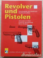 REVOLVER UND PISTOLEN