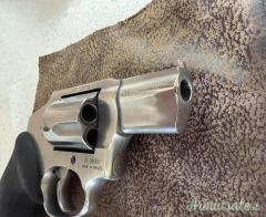 TAURUS  85 TITANIUM 38SPECIAL