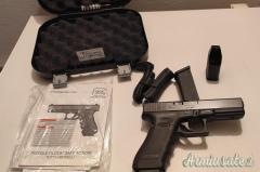 Glock 17  9x21mm IMI