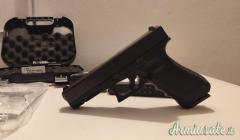 Glock 17  9x21mm IMI