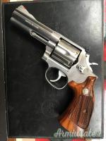 Smith & Wesson 686-3  4