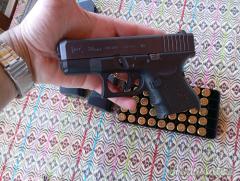 Glock 27 .40 Smith & Wesson | Auto  |  10 x 21 mm