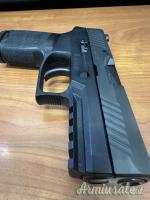 SIG-Sauer P320 compact  9x21mm IMI