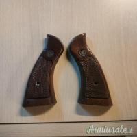 Guancette in legno revolver Franchi Llama