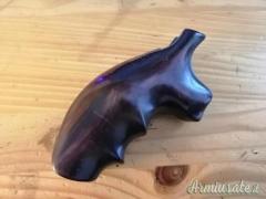 Varie coppie non identificate