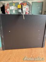 Cassetta di sicurezza con chiave e lettura impronta digitale