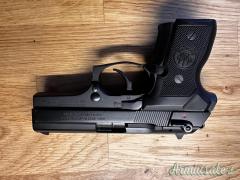 Beretta 8000f mini cougar 9x21mm IMI