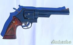 Smith & Wesson Mod. 29-2 .44 Remington Magnum