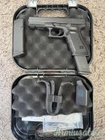 Glock 17  9x21mm IMI