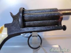 Antico revolver cal. 9 m/m a spillo