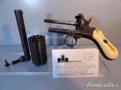 Antico revolver cal. 9 m/m a spillo