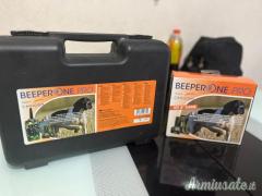 Beeper one with double Midland collar