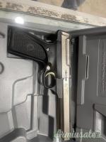 Browning BUCK MARK .22 LR Long Rifle