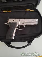 SIG-Sauer P226 XFIVE 9x21mm IMI