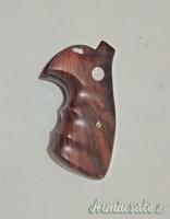 S&W  686 .357  Revolver + dies