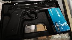 Pistola scacciacani nuova