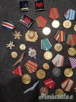 Medaglie / mostrine / onoreficenze militari