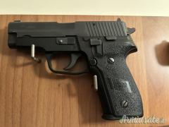 SIG-Sauer P-228 9x21mm IMI