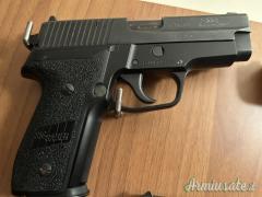 SIG-Sauer P-228 9x21mm IMI