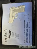 SIG-Sauer P228 9x21mm IMI