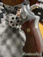 Smith & Wesson 617 .22 LR Long Rifle