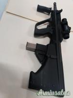 Steyr AUG 9x19 con red dot Burris come nuovo