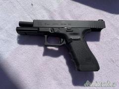 Glock  9x21mm IMI