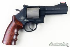 Smith & Wesson 329 PD Airlite .44 Remington Magnum