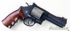 Smith & Wesson 329 PD Airlite .44 Remington Magnum