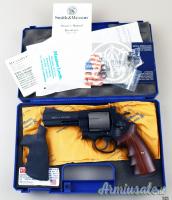 Smith & Wesson 329 PD Airlite .44 Remington Magnum