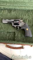 Colt Python .357 Magnum  |  9x31mmR  | .353 Casull