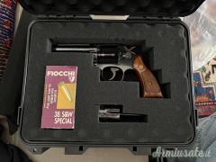 Smith & Wesson 10 .38 S&W | Colt New Police | Super Police