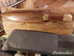 COLTELLO CON CUSTODIA A LAMA FISSA