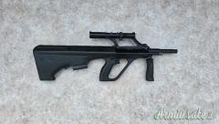 Carabina Steyr Aug cal 223 rem completo di ottica originale ottime condizioni