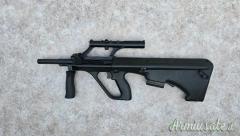 Carabina Steyr Aug cal 223 rem completo di ottica originale ottime condizioni