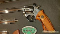 Dan Wesson 715 cal.357mag
