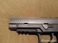 SIG-Sauer P320 M17 9x21mm IMI – Ottime Condizioni – Full Kit Accessori