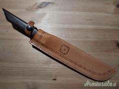 - Coltello artigianale
