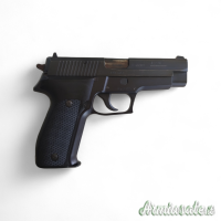 SIG-Sauer P226 9x21mm IMI